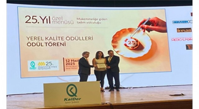 İzmir Büyükşehir Mükemmelliği Arayış Sempozyumundan ödülle ayrıldı