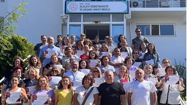 İzmir İl Millî Eğitim Müdürlüğünden Eğitimde, Erasmus+ Akreditasyonuyla Dolu Dolu Bir Yıl Geride Bırakıldı