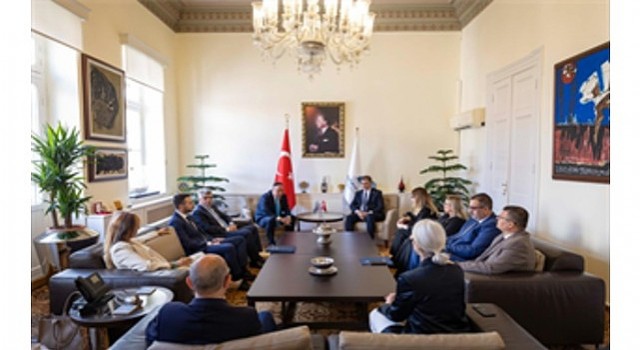 İzmir ve Selanik arasındaki dostluk köprüsü güçleniyor