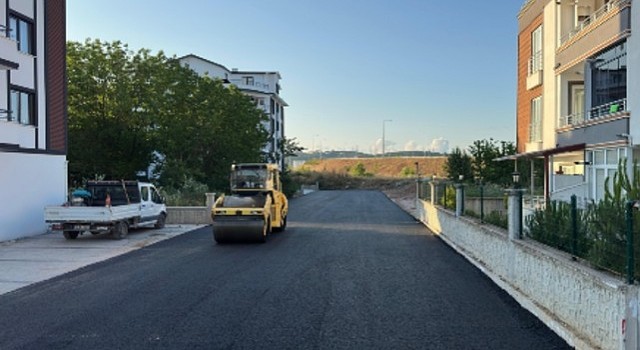Kartepede Asfalt Çalışmaları Tüm Hızıyla Sürüyor