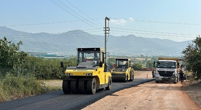Kartepede Asfalt Çalışmaları Tüm Hızıyla Sürüyor