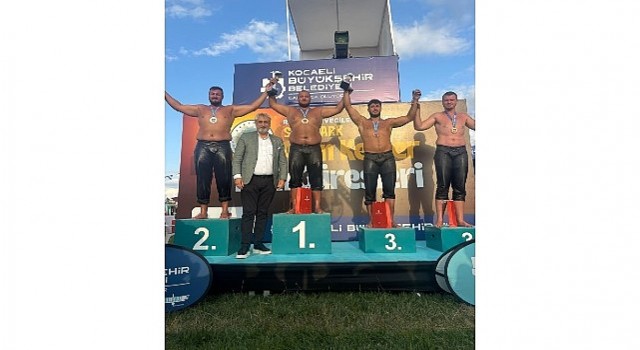 Kemer Belediye güreşçisinden ikincilik