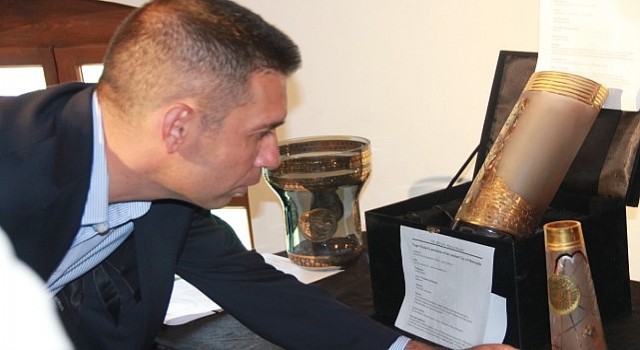 Seferihisarlı sanatçılardan Efes Selçukta Cam da Antik Ege sergisi