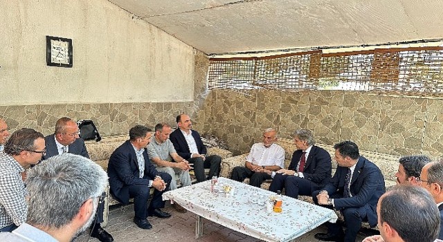 AK Parti Genel Başkan Yardımcısı Demir Şehit Muharrem Canın Ailesini Ziyaret Etti