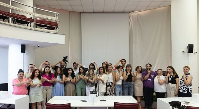 Balçovada işaret dili eğitimi