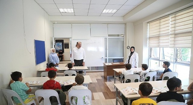 Başkan Altay, Genç KOMEK Yaz Okuluna Katılan Öğrencilerle Buluştu