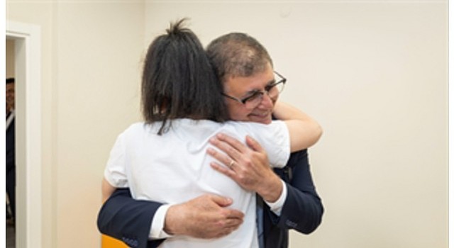 Başkan Tugay Engelli Çalışmaları Merkezini ziyaret etti