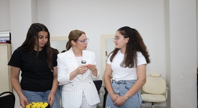 Başkan Vekili Abişten KO-MEK yaz kurslarına ziyaret