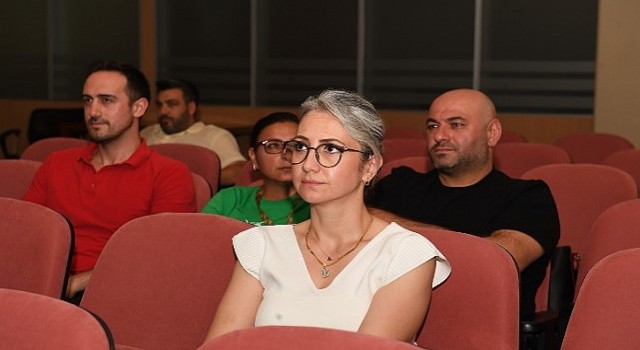 Belediye personeline hayat kurtarmaya yönelik seminer