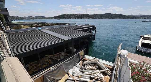 Boğazda Kaçak Yapılaşmaya Geçit Yok: İBB Yıkım Sürecini Başlattı