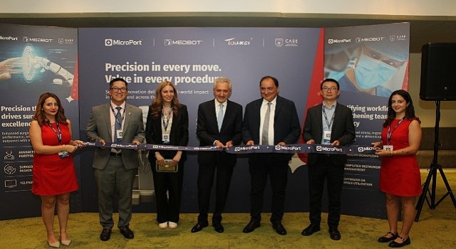 Dünya Cerrahları Robotik Eğitim için Türkiyede Buluşuyor