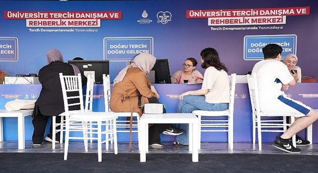 İBBden YKS Tercih Döneminde Gençlere Rehberlik