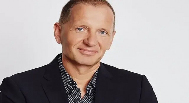 Itaka Holdings başkanı Mariusz Janczuk ve LOT Polish Airlines CEOsu