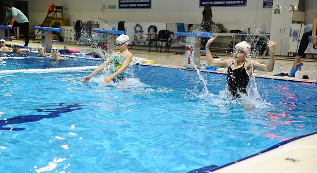 Karşıyakada spor, dostluk ve eğlence bir arada!