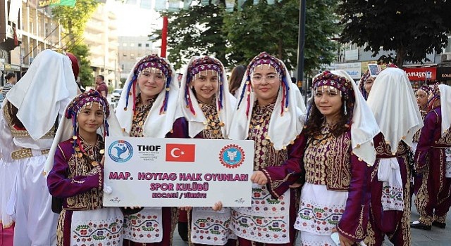 Kocaelide 2. Balkan Halk Oyunları rüzgârı esti