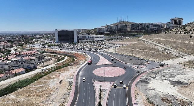 Konya Büyükşehir, Meram Tıp Fakültesinde Otopark Giriş Çıkışlarını Daha Güvenli Hale Getirdi