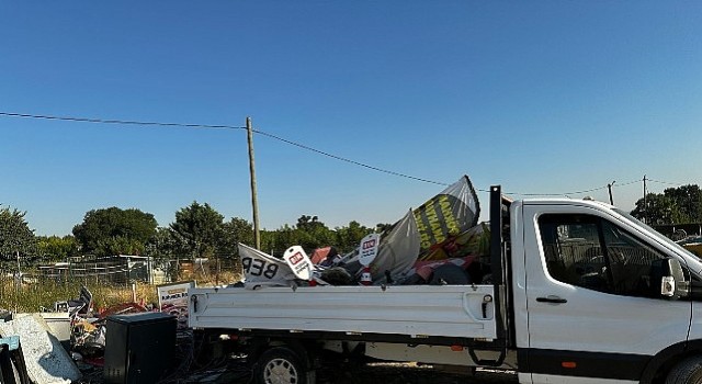 Nilüfer&#39;de kent estetiğini bozan tabelalara müdahale