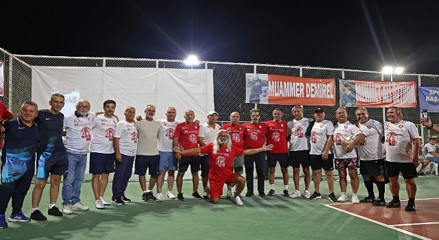 Antalyasporun yaşayan efsanesi Metin Ünal onuruna turnuva