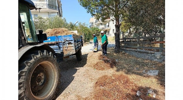 Ayvalık Belediye Başkanı Mesut Ergin; ”Atmayın! Ayvalık Temiz kalsın”