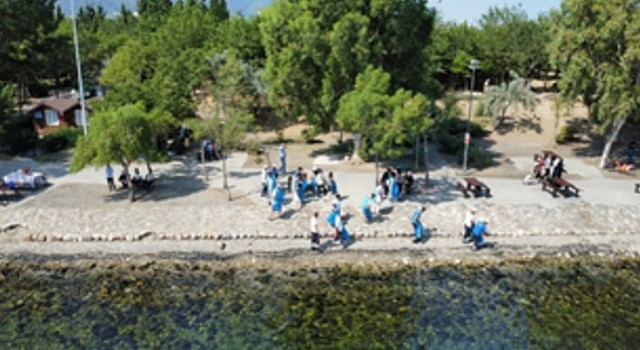 Çakalburnu Lagününde çevre temizliği