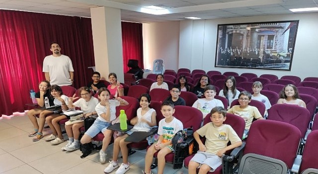 Çiğli Belediyesi Gençlik Tiyatrosu yeni sezon için çalışmalara başladı