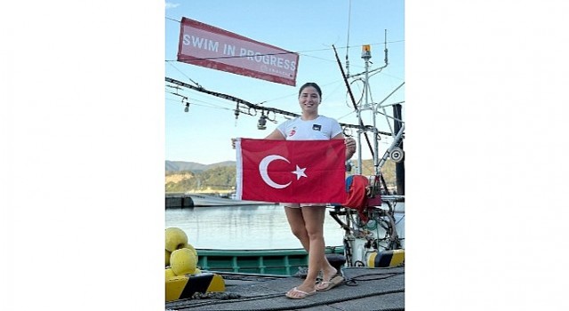 Ege Üniversitesi mezunu milli yüzücü Bengisu Avcı tarihi bir başarıya daha imza attı