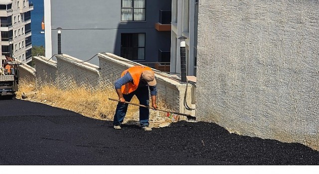 Hisar Mahallesinde Asfalt Çalışması