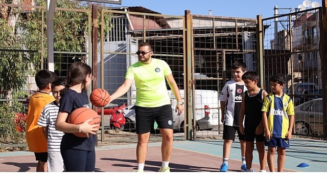 Karabağlarlı Çocuklar Bu Yaz Mahallede Sporla Buluşuyor