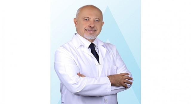 Karın ağrınızın nedeni basit de olabilir, apandisit de!