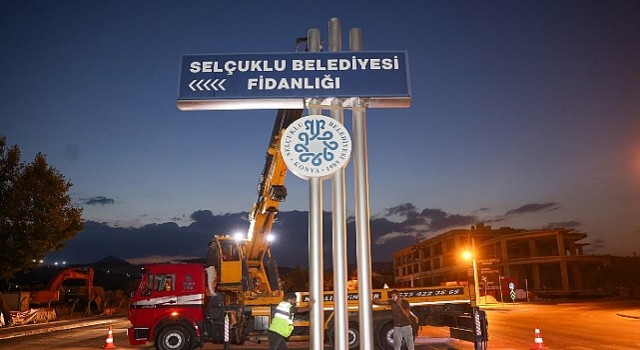 Selçuklu Belediyesinden şehir estetiğine katkı sağlayacak uygulama: Belediyeye ait tüm totemler kaldırılıyor