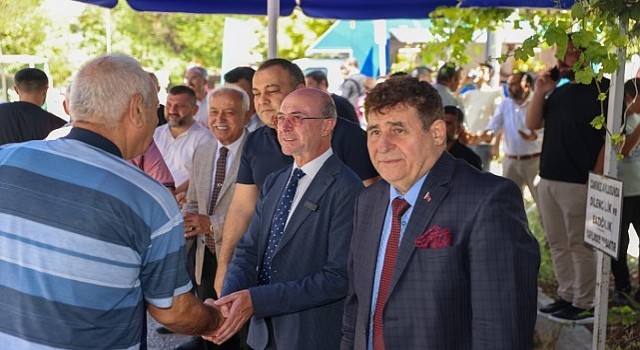 Selçukluda Cuma Bereketi Sürüyor