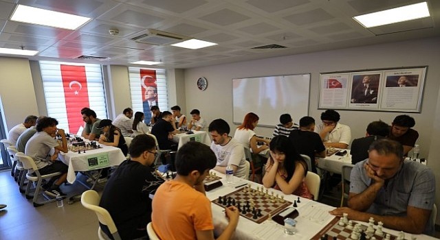 EFESTte Satranç Heyecanı
