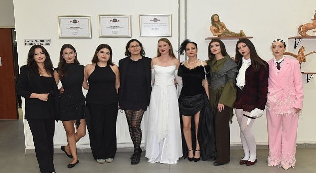 Egede edebiyat ve moda aynı sahneyi paylaştı