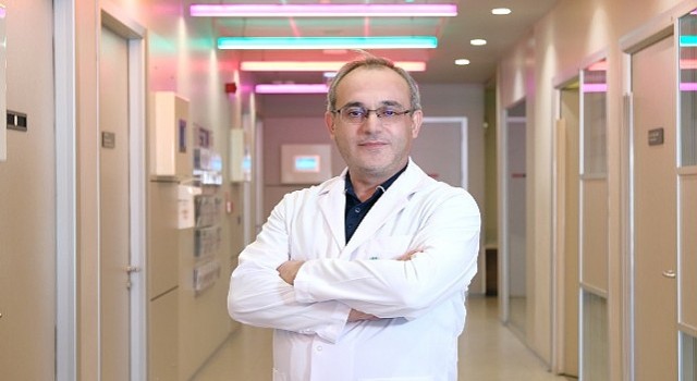 Hidrosefali belirtileri yaşa göre değişiyor! Bebeklerde kusma ve göz kayması önemli sinyaller!