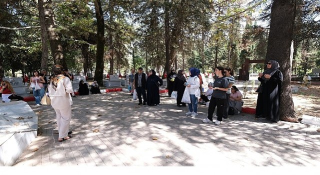 İnegöllü Vatandaşlar Tarihi Yerinde Keşfetti