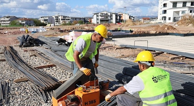 Kartepe Evlerinde durmaksızın çalışılıyor