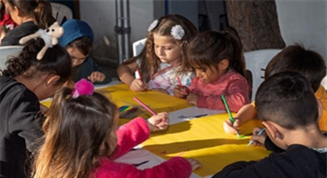 Bayram coşkusu İzmirin dört bir yanında