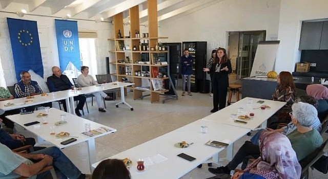 Çeşme Belediyesinden Dünya Kadın Çiftçiler Gününde Anlamlı Buluşma