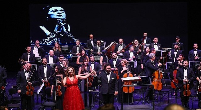 Efsane Soprano Leyla Gencer Bakırköy de Anıldı