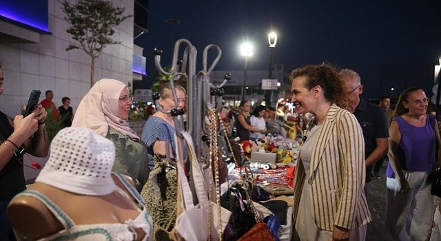 “El Emeği Gece Pazarı” kadınlara kazanç kapısı oldu