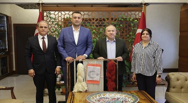 “İlmek İlmek Türkiye” Projesine İlk İlmek Vali Fidandan