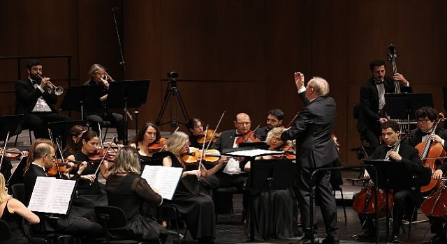 İstanbul Devlet Senfoni Orkestrası DenizBank Konserleri kapsamında Rus besteci ve virtüöz Shostakovich anıldı