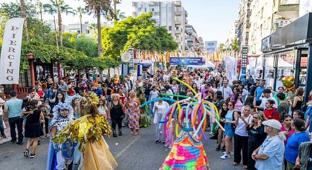 Kushimoto Sokak Sanatçıları Festivali bu yıl da on binlerce kişiyi ağırladı