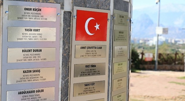 Antalya Büyükşehir Belediyesinde şehitlere saygı