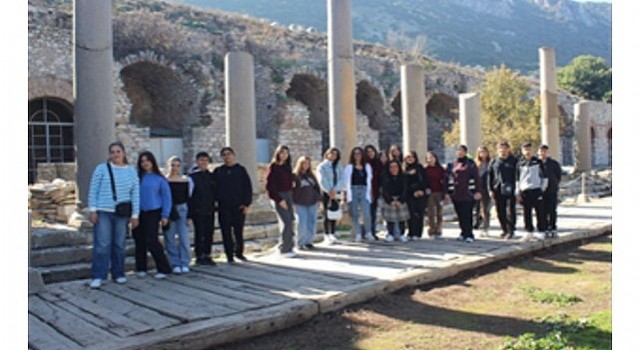 Büyükşehirden öğrencilere tarih ve müzik molası