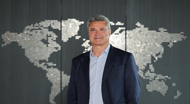 EY, 2025 küresel gelirini 53,2 milyar dolar olarak açıkladı