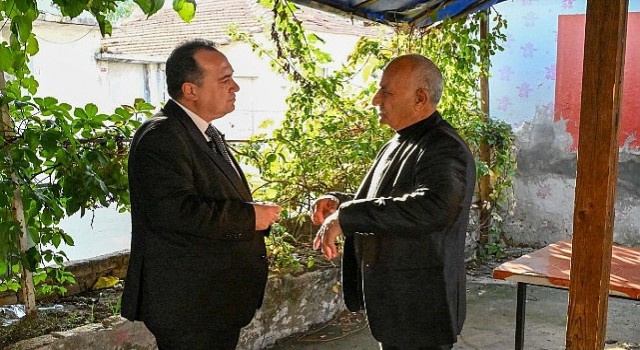 Fatih Mahallesi Dönüşüyor: Başkan Besim Dutlulu Vatandaşlarla Buluştu