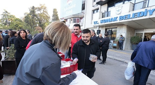 Konakta Atatürk sonsuz özlem ve saygıyla anıldı