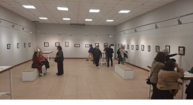 Serginin geliri Eğitime Destek Derneğine...