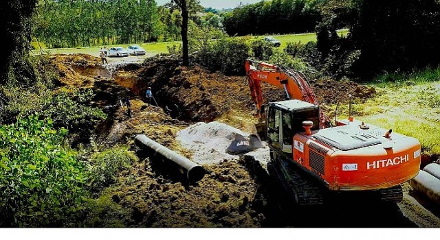 Toramanlarda sulama suyu toprakla buluştu